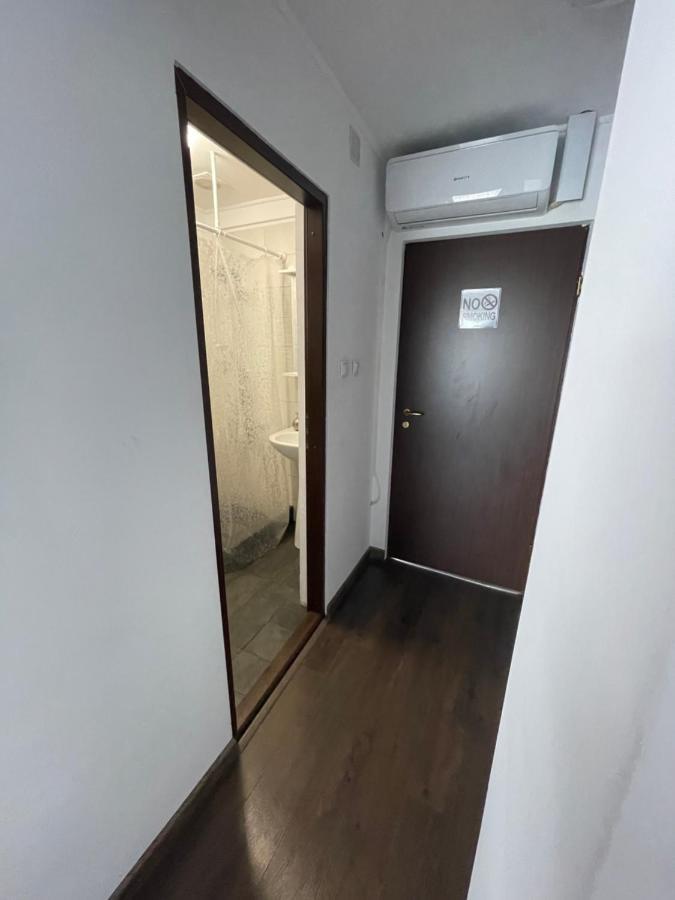 Paulaapartment&Rooms Oradea Buitenkant foto