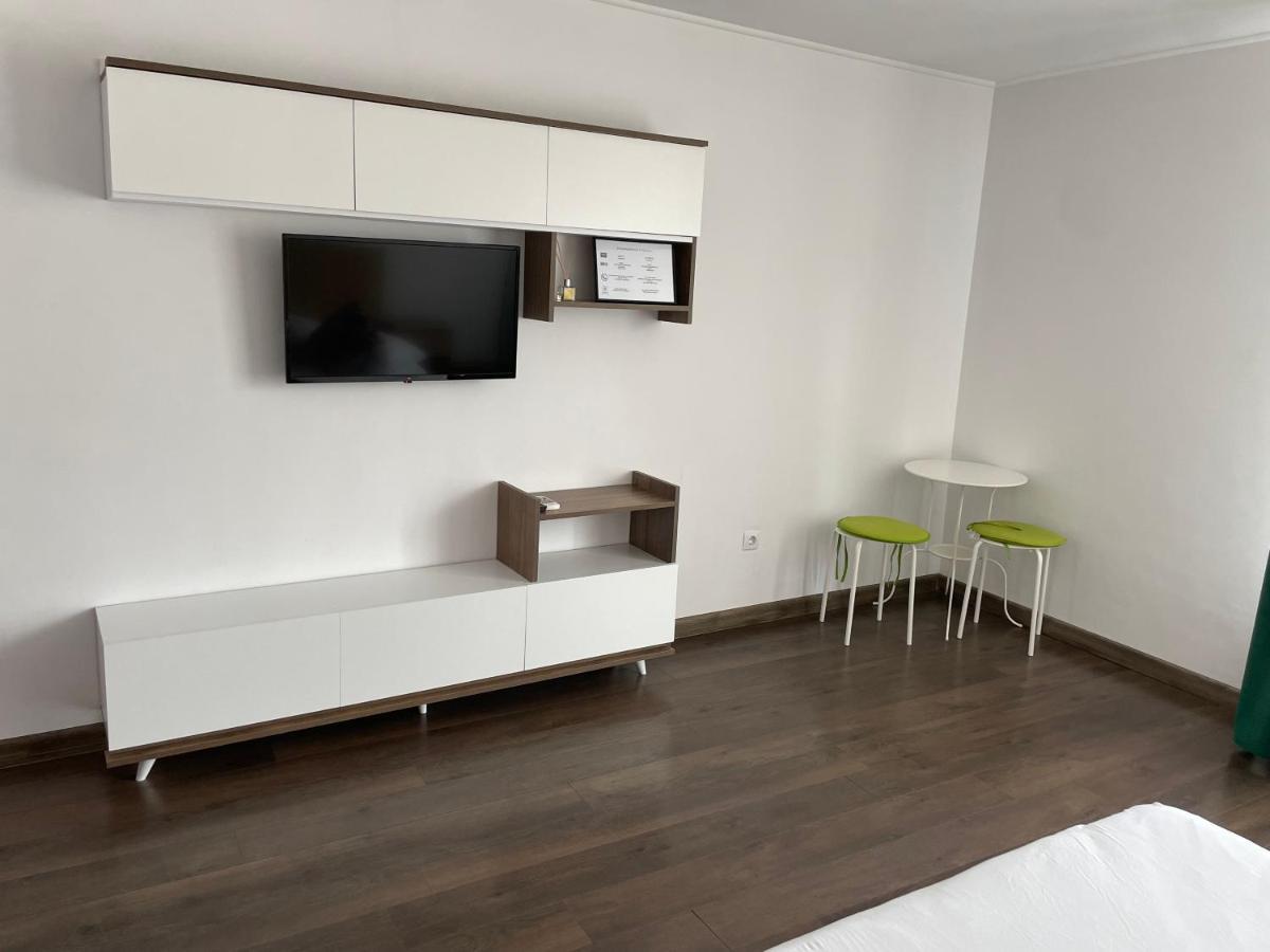 Paulaapartment&Rooms Oradea Buitenkant foto