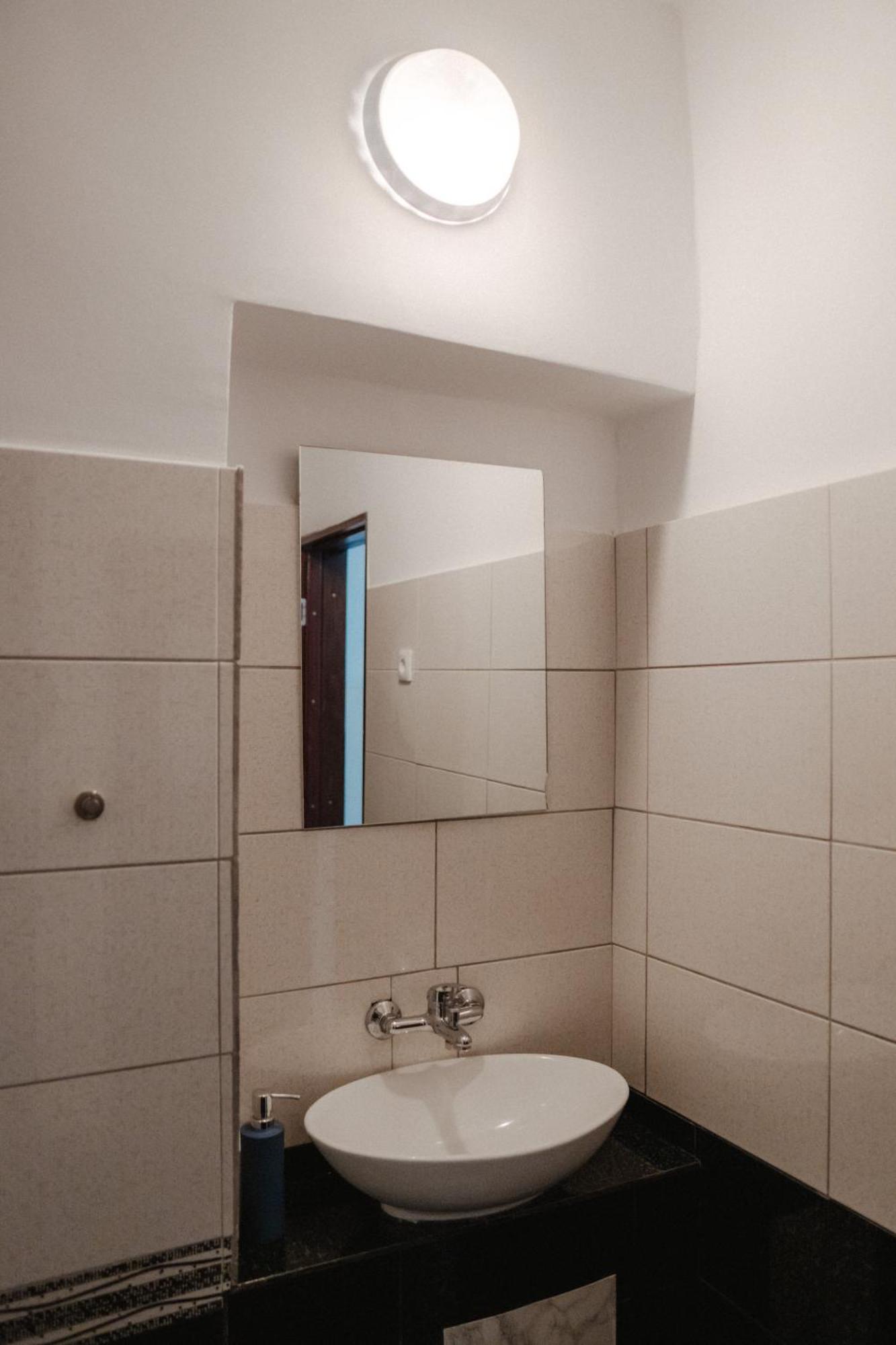 Paulaapartment&Rooms Oradea Buitenkant foto