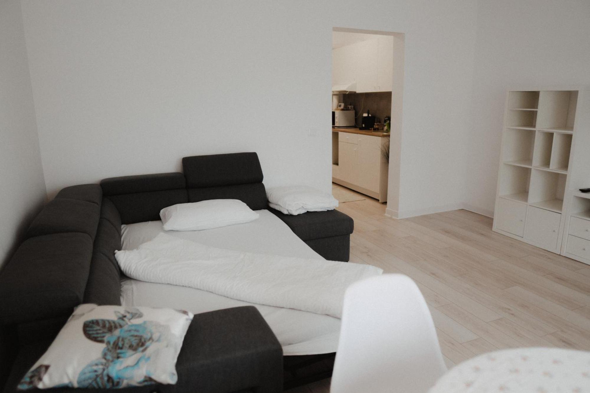 Paulaapartment&Rooms Oradea Buitenkant foto